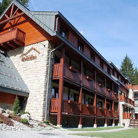 Resort Rozsutec 3*