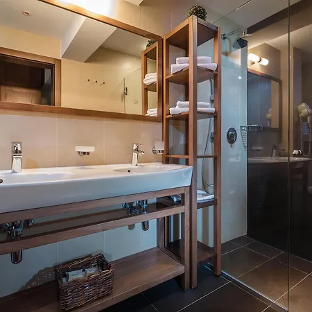 度假村 Rozsutec 3*