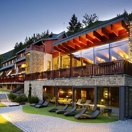 Rozsutec Resort 3*